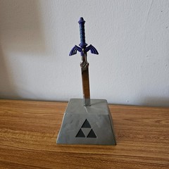 The Legend of Zelda Master Sword Letter Opener & Stand ThinkGeek NO BOX