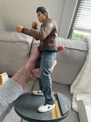 Ryo Hazuki First 4 Figures Statue (219 / 750)