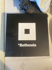 Dishonored Skyrim Dawngaurd Launch Kit Pres Kit Bethesda Shirt Mask Speakers