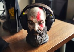 God of War Kratos Headphone Stand – Kratos Bust | Gaming Desk Display
