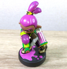Splatoon amiibo Inkling Figure Squid Orange Girl Lime Green Boy Puple Ages 15+