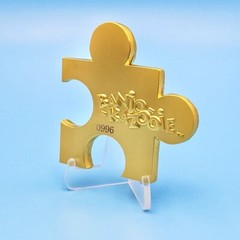 Banjo-Kazooie Jiggy Jigsaw Piece 24k Gold-Plated Figure + Stand Official Rare