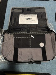 ThinkGeek Vault-Tec General Issue Survival Messenger Bag Fallout 4 Padded Adjus…