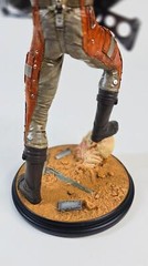 Fallout Paladin Danse Statue
