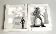 Fallout Assaultron 8″ Statue Prototype Paint Variant Limited Edition #27/200