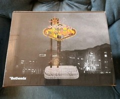 Fallout New Vegas Welcome Sign Light up Lamp 10″ Statue Figure + COA (454/1000)