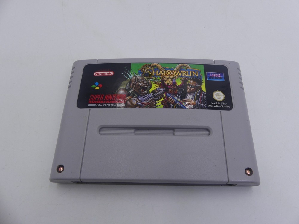 Shadowrun – Super Nintendo (SNES) Game Cartridge (1993) – PAL