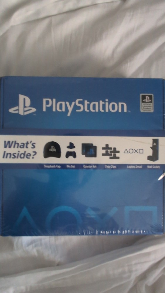CultureFly – PlayStation Collector’s Box (w/ Snapback Cap, Coasters, etc.)