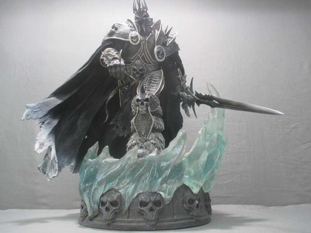 World of Warcraft ARTHAS 17″ Statue Sideshow Collectibles LE 2978/3000 WOW
