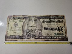 Mercenaries 2 World in Flames Magazine Ad $100 Money Poster Rare