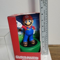 NEW – Paladone Nintendo Super Mario Bros – MARIO Light Lamp USB/Battery