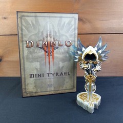 Sideshow Collectibles Diablo III Mini Tyrael Blizzcon 2011 Premium Collectible
