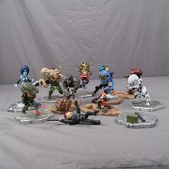Halo Loot Crate Icons 11 figures, Some broken, bases, in-complete