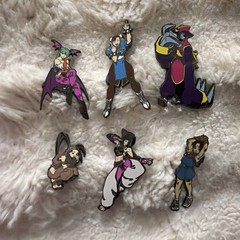 Lot of 6 Udon Capcom Queens Pins Lot Morrigan Chun-li Ibuki Juri Sakura Hsien-Ko
