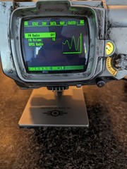 IN HAND Fallout Series Pip-Boy Die-Cast Replica – The Wand Company – No Box