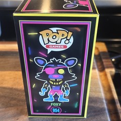Funko Pop! Games FNAF Blacklight Foxy #954 Vinyl Figure Hot Topic Ex 2023