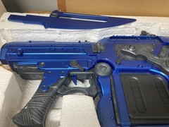 Gears of War 3 Retro Lancer Team Metal Blue Prop Replica NECA