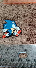 SONIC THE HEDGEHOG PIN – metal enamel set lapel lot brooch badge pins video game