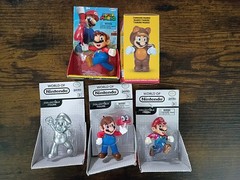 2.5″ SUPER MARIO 5-PK World of Nintendo Jakks Cappy Star Power Metal Tanooki Hat