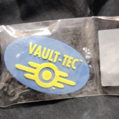 Loot Gaming Bethesda Vault-Tec Cable Tie Blue Fallout Video Game Merchandise