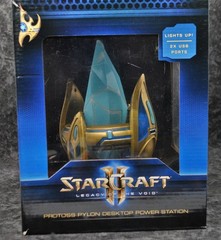 Starcraft 2 PROTOSS PYLON usb desktop power station light up thinkgeek