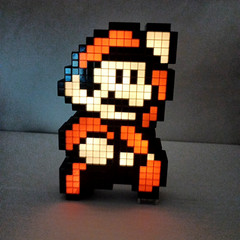 2017 Pixelated Mario Pixel Pals LED Light-Up Decor 5″ Tall Working