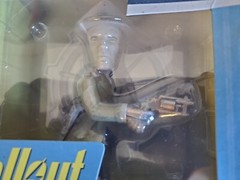 LootCrate Screen Shots Fallout CRATE Nick Valentine Action Figure – New in Box