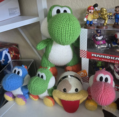 Huge Nintendo amiibo Figure Lot – Mario, Link, Kirby, Yoshi,w/ acrylics