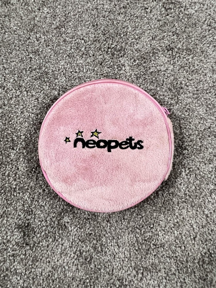 VINTAGE Neopets White Uni Pink Padded Round CD DVD Case 2005 Collectible