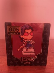 League of Legends Series 2 Vayne Figure 005 – Adult Owned