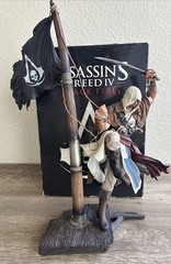 Assassins Creed Black Flag Edward Kenway Collectors Edition Statue WITH BOX