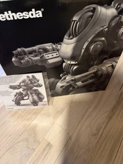 Fallout Annihilator MKII Sentry Bot 9″ Statue Limited Edition #304/600 RARE