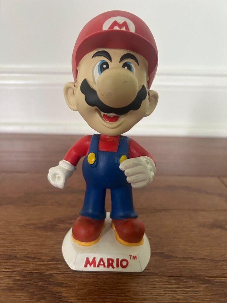 2001 Vintage {BD&A} “SUPER MARIO BROS.” {MARIO} (Nintendo) Bobblehead, RARE!