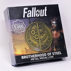 Fallout 3 4 76 Brotherhood of Steel Metal Medallion Coin Figure Statue + Stand