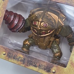 Loot Crate BioShock Big Daddy Vinyl Figure Loot Crate Exclusive 2017