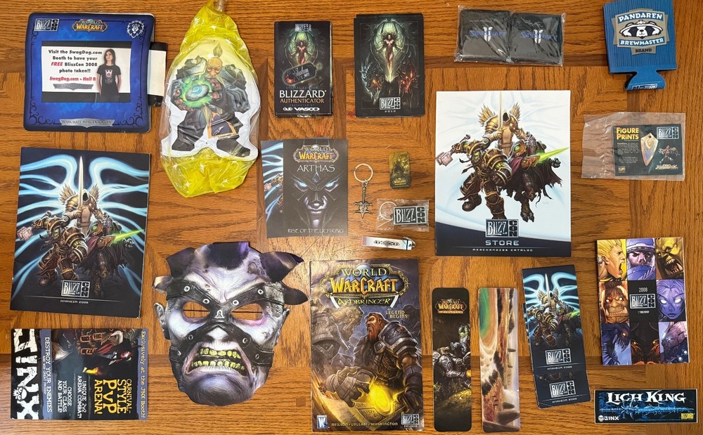Blizzcon 2008 Collectible Lot – Program, Map, Comic, Keychains, Notebook, & more