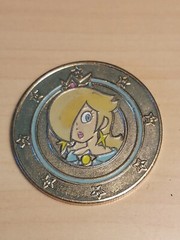 Nintendo Wonderball Gold Coin Super Mario Official Rosalina