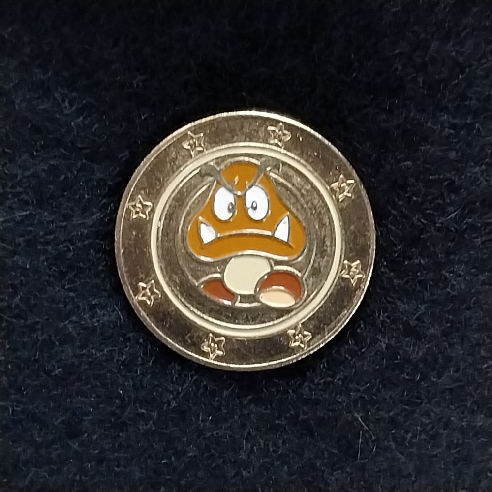 Super Mario Frankford Wonder Ball Collectible Coin Series 1, Goomba