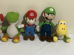 Super Mario Luigi Yoshis Plush Lot 2010 Super Mario Bros Wii Global Holdings