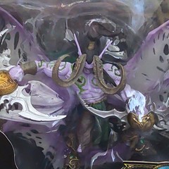 DC Unlimited World of Warcraft Illidan Stormrage Deluxe Action Figure 2008