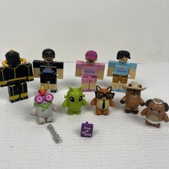Roblox Celebrity Collection – Pet Show Figure Lot 10 Pieces Plus Bonus Obsidian