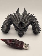[USED/NO BOX] Diablo 3 Collector’s Edition Skull & Soulstone USB