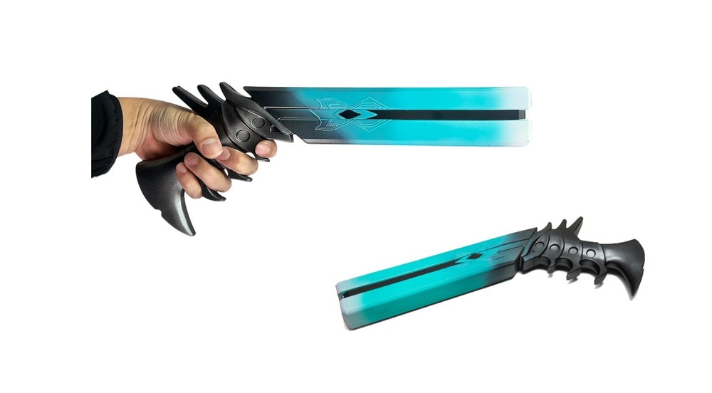 15.25” League of Legends Lucian’s Relic Pistol Replica Collectible Foam Cosplay