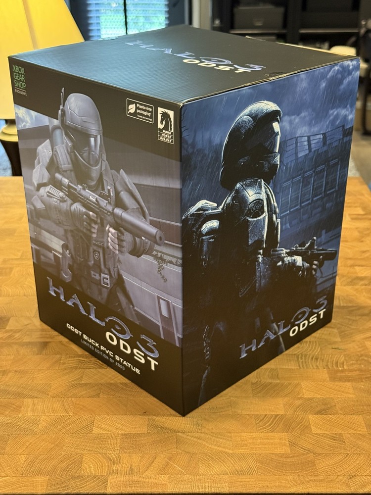 Buck Halo 3 ODST Xbox Gear Shop Exclusive LIMITED EDITION #2000 PCS Dark Horse
