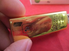 Grand Theft Auto V Playstation Xbox Rockstar Promo Gold Bar USB Flash Drive