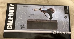 KAMI ARTS CALL OF DUTY RAY GUN REPLICA STATUE #386/2000(READ DESCRIPTION)