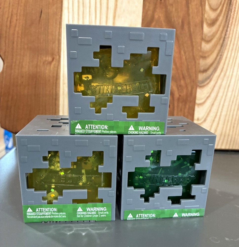 Minecraft Jelly Cubes Squishy Toy Lot (3 Boxes) 1 Green 2 Yellow