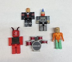 Roblox Loose Figure Lot 5 Mixed Piece Random Series 1-3 Maelstronomer Drums