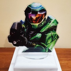 Master Chief acrylic standee 6×6 inches Halo display game room gift xbox retro