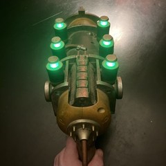Fallout Plasma Pistol 1:1 Replica Life Size Cosplay – Chronicle Collectibles